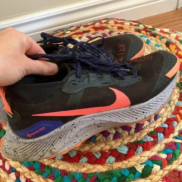 Nike  Pegasus Trail Gore-Tex Sneakers - Picture 2 of 8